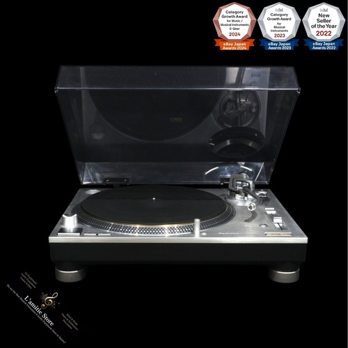 Platine vinyle argentée